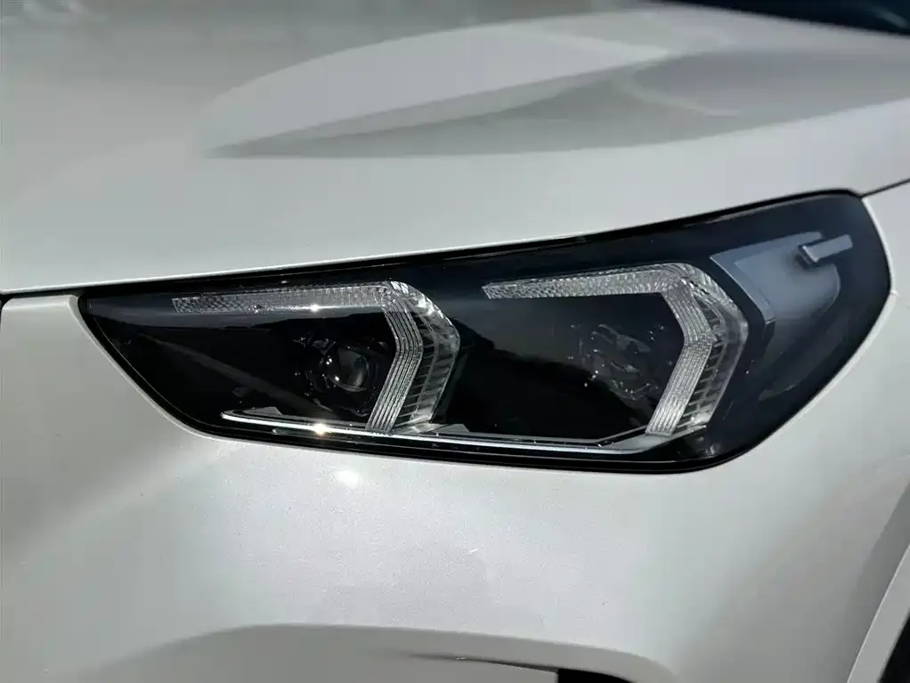 BMW iX1 2024 из CN, фото 2
