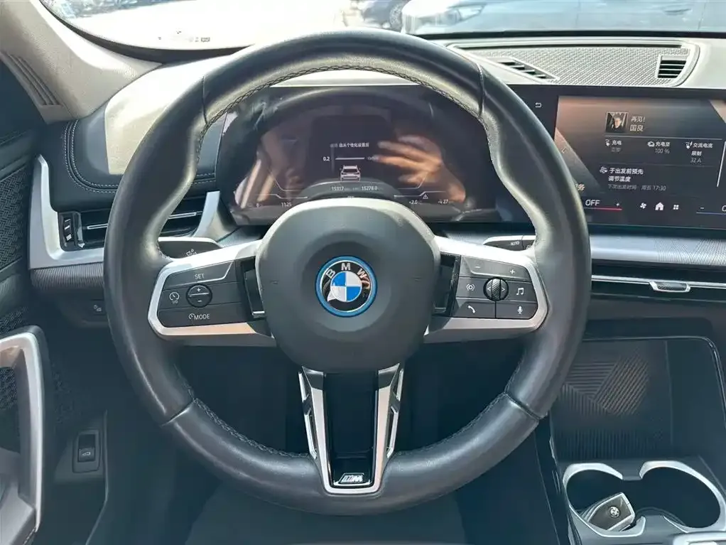 BMW iX1 2024 из CN, фото 10