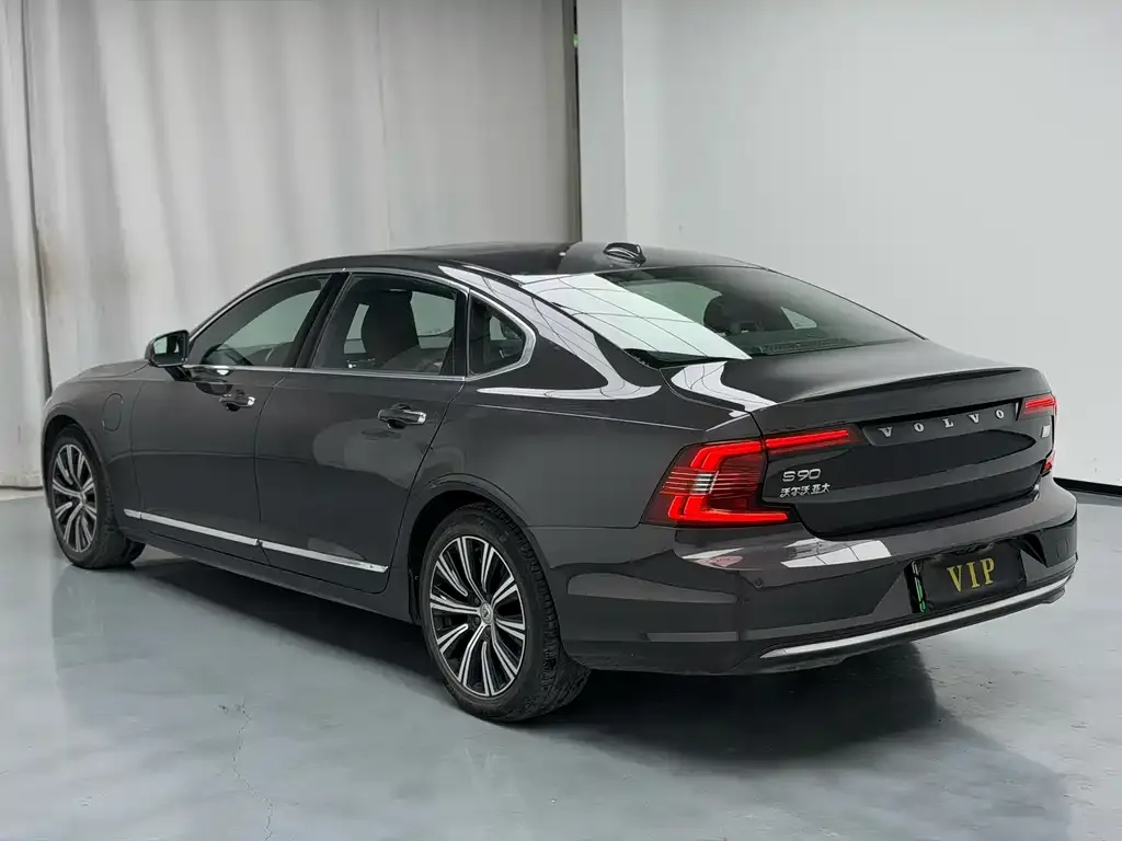 Volvo S90 PHEV — фото 4