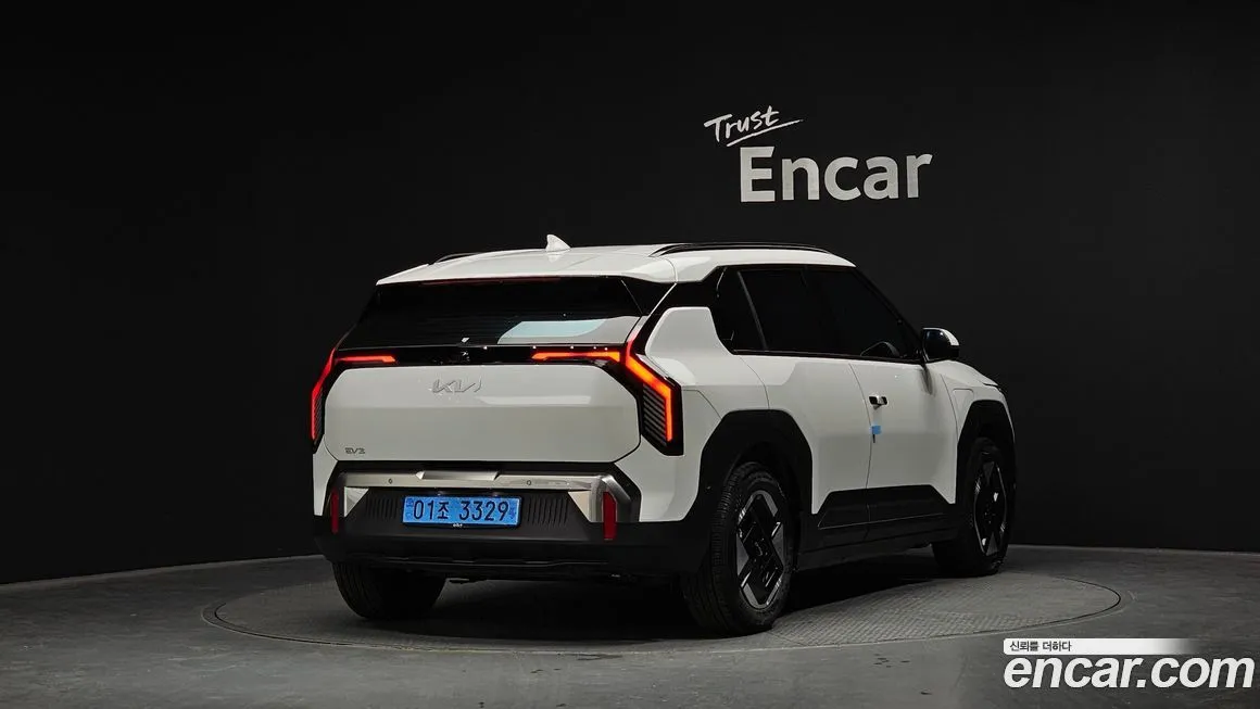 Kia EV3 — фото 9