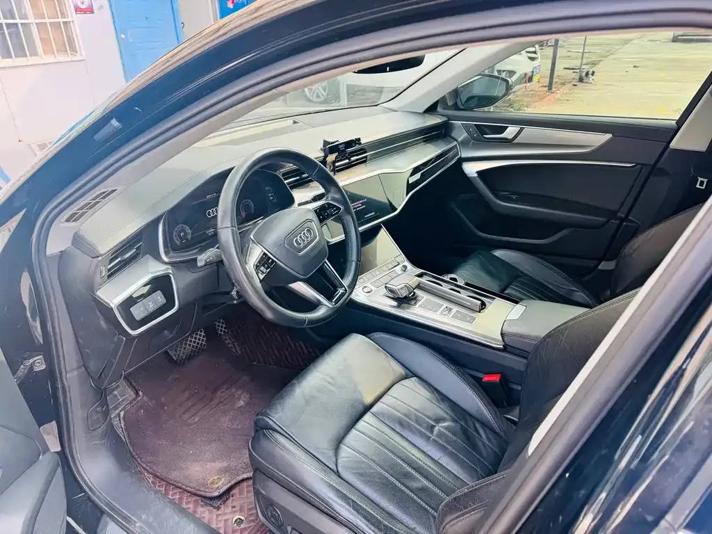 Audi A6L 2021 из CN, фото 5