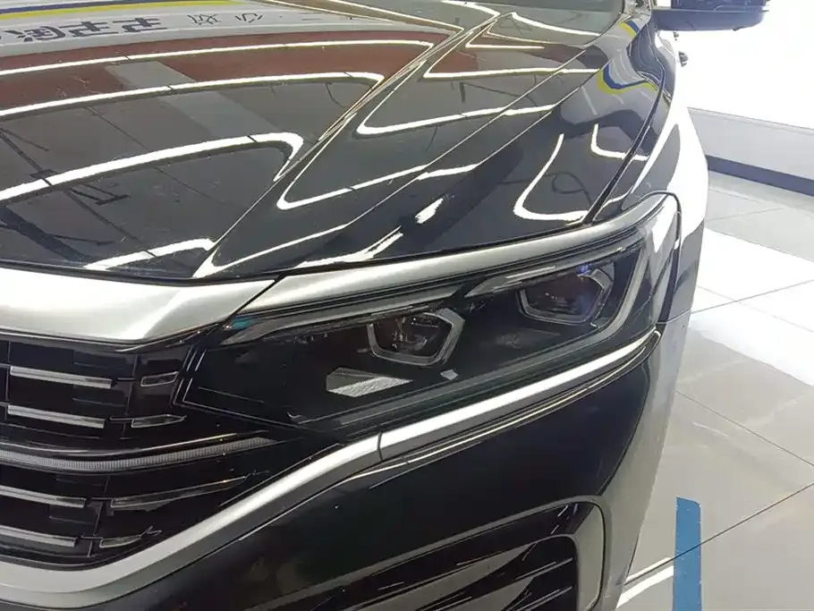 Volkswagen Passat 2023 из CN, фото 9