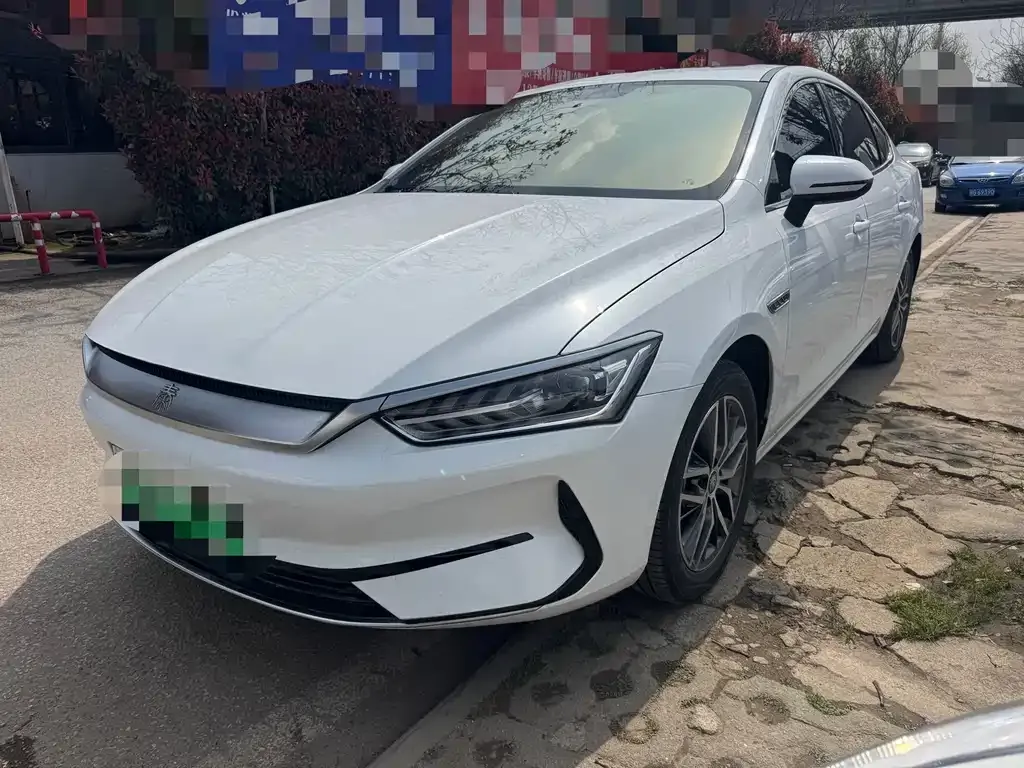 BYD Qin PLUS — фото 1