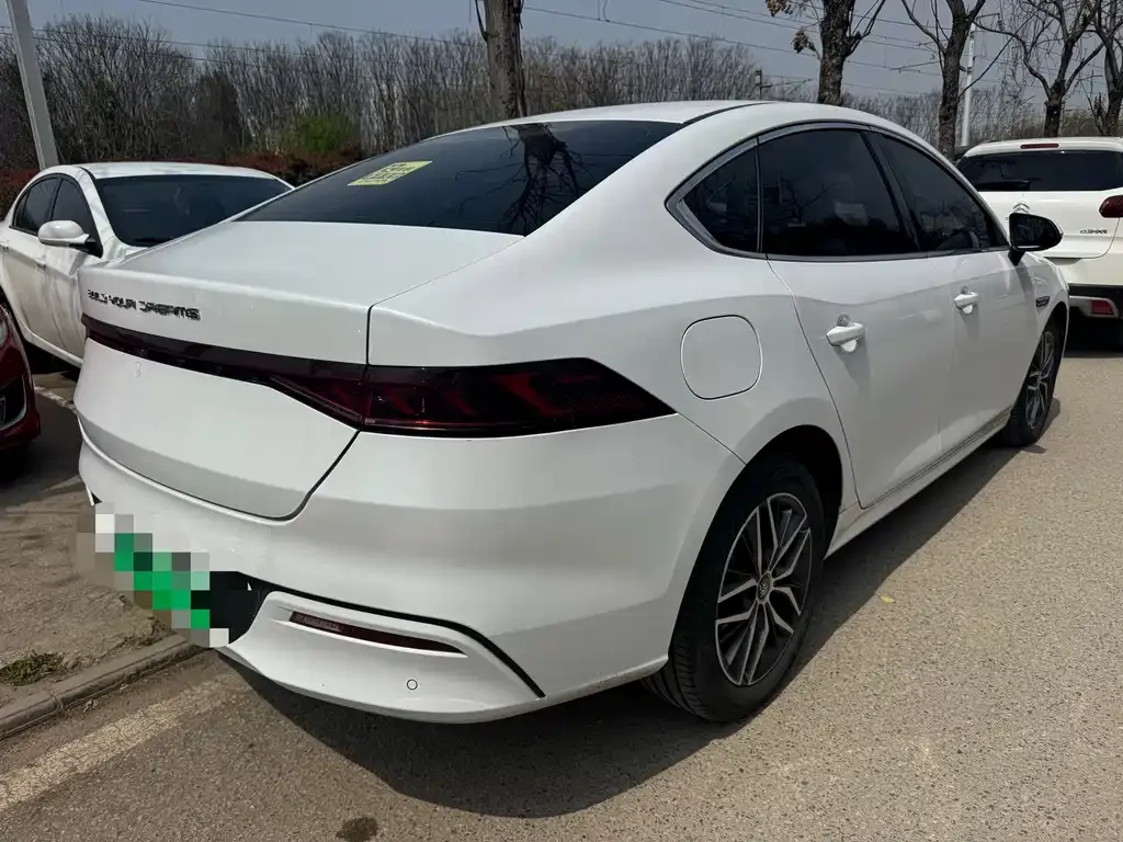 BYD Qin PLUS — фото 9