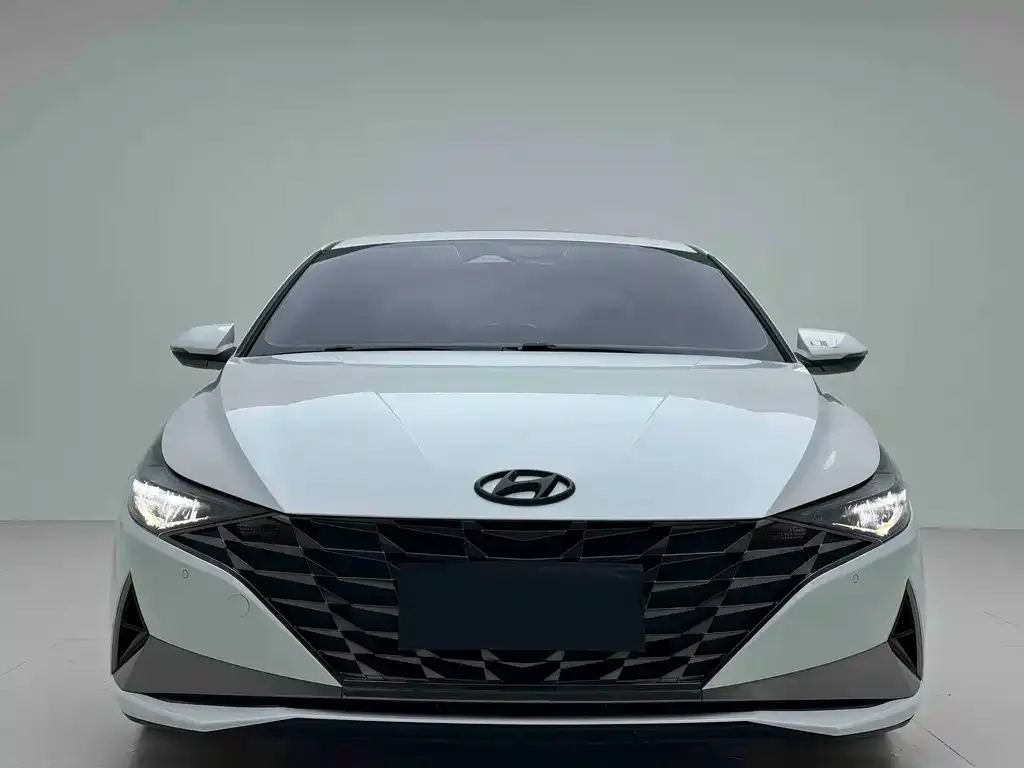 Hyundai Elantra 2022 из CN, фото 4