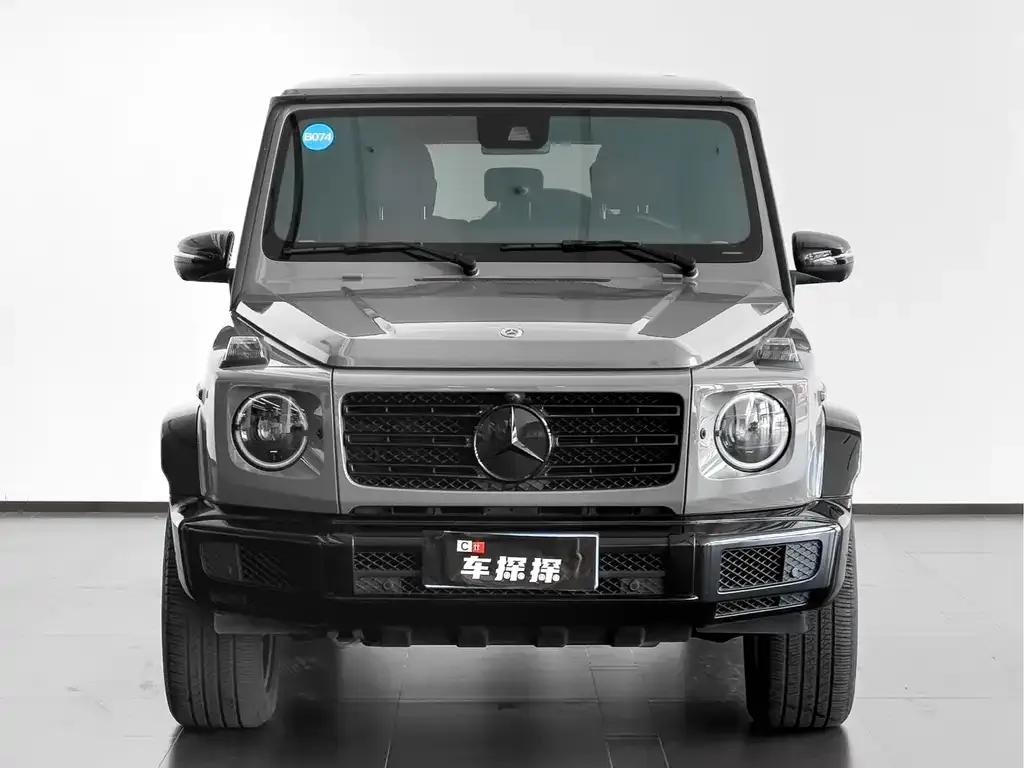 Mercedes-Benz G-Class 500
