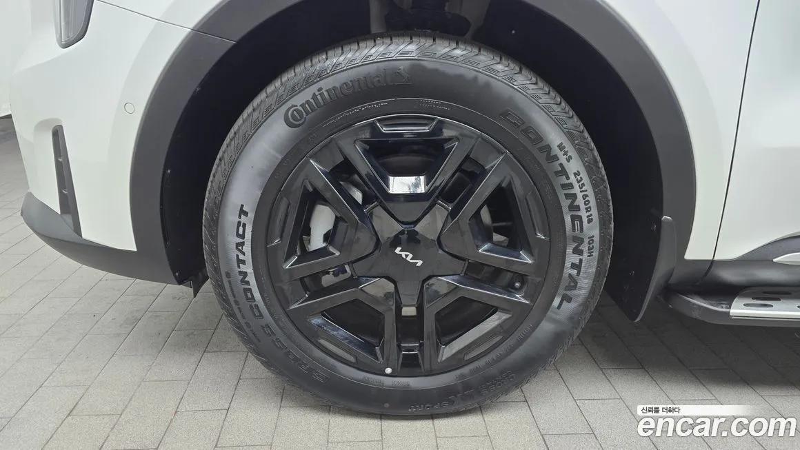 Kia Sorento — фото 10