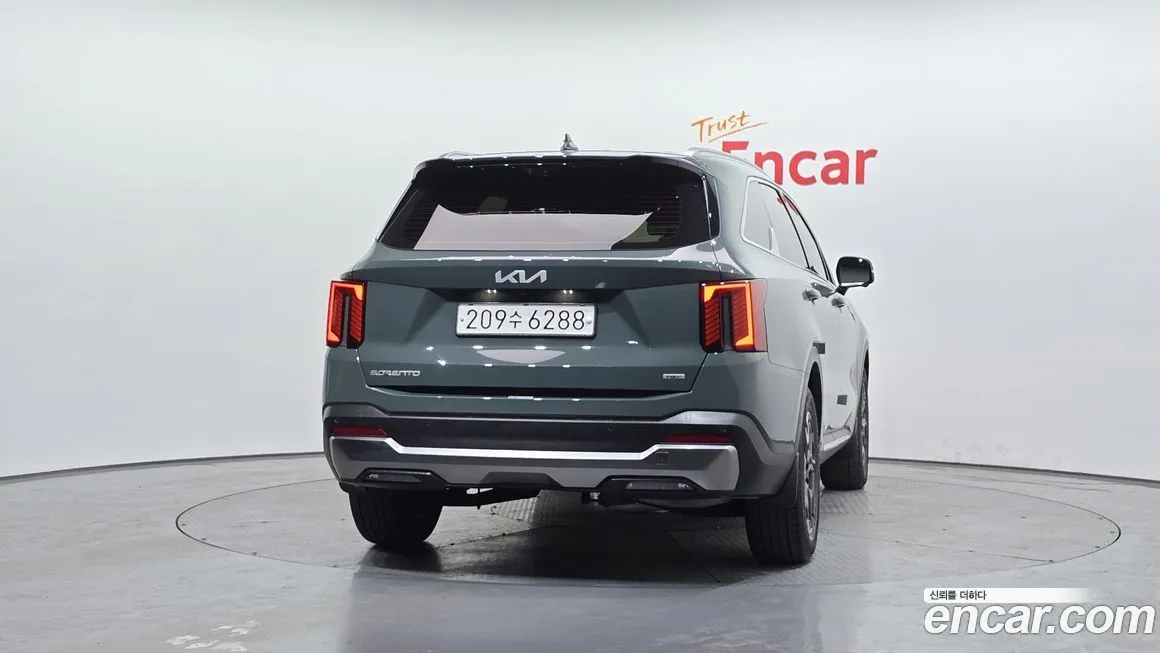 Kia Sorento — фото 5