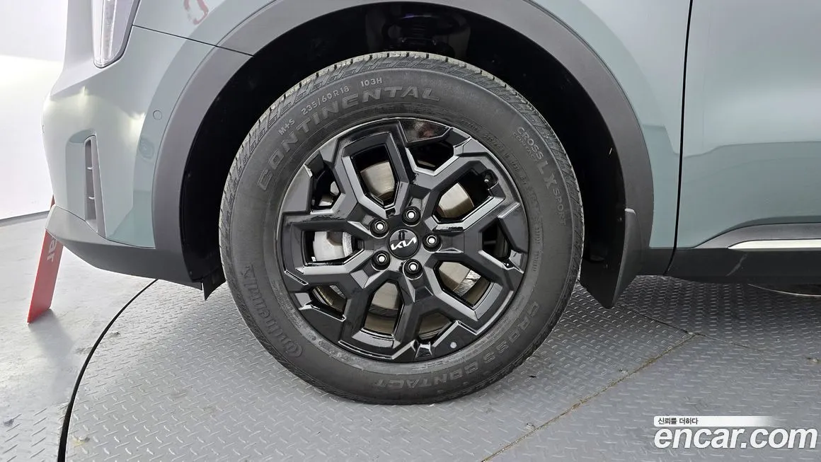 Kia Sorento — фото 8