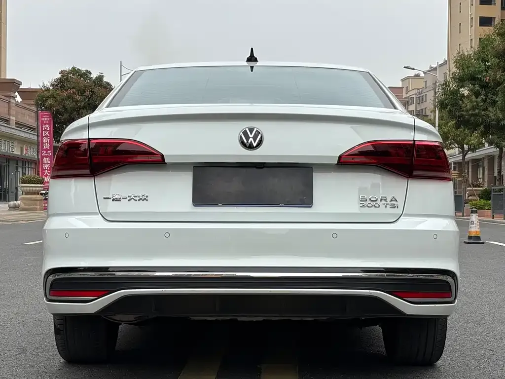 Volkswagen Bora 2024 из CN, фото 7