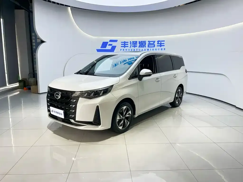 GAC Motor Trumpchi M6 — фото 1