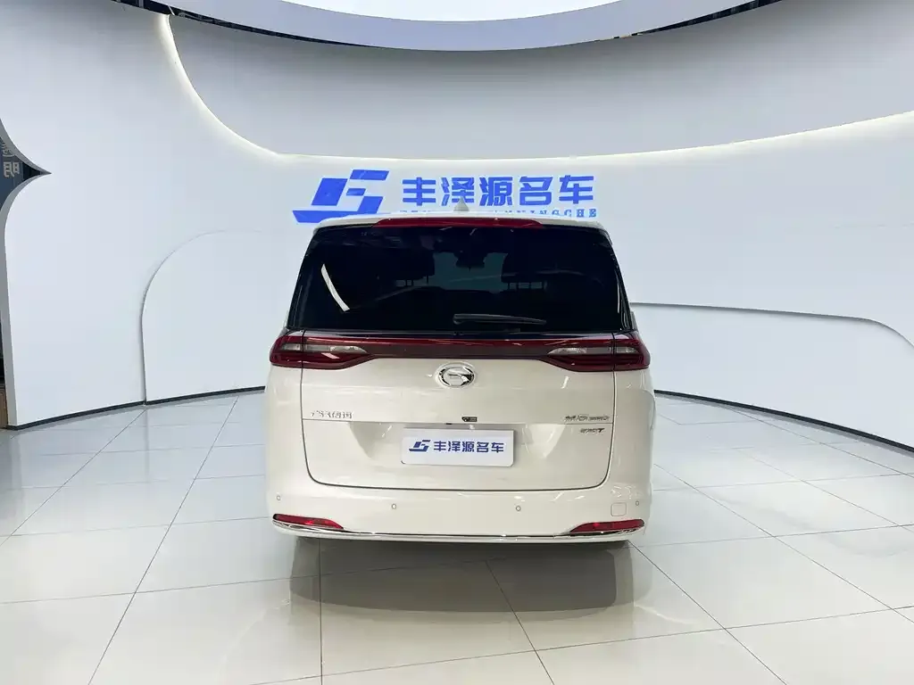 GAC Motor Trumpchi M6 — фото 2