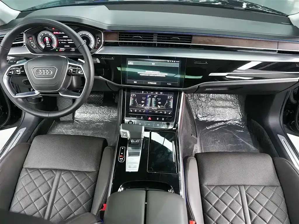Audi A8 2021 из CN, фото 10