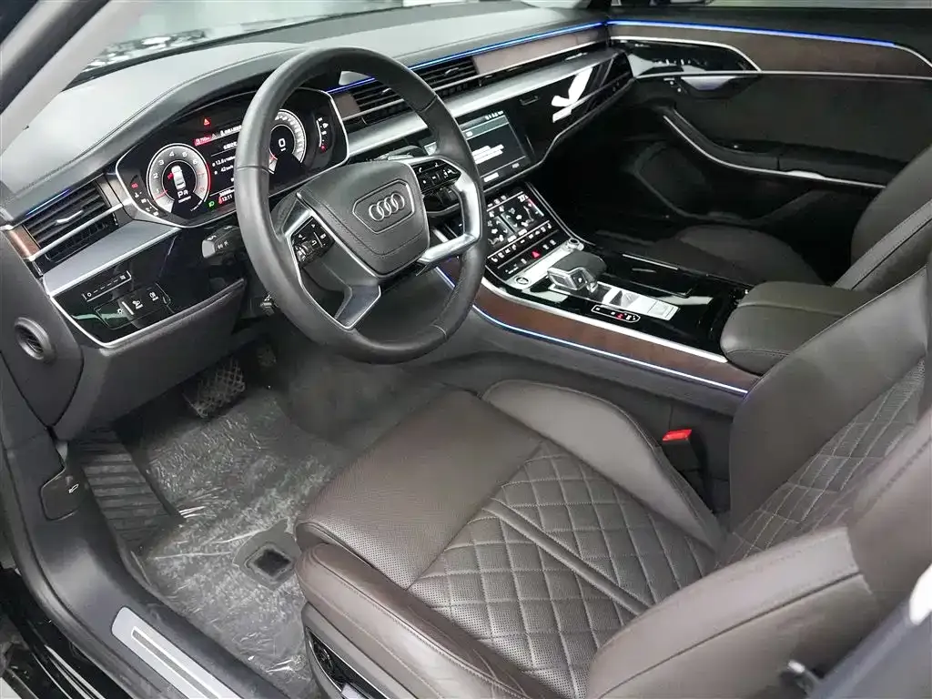 Audi A8 2021 из CN, фото 9