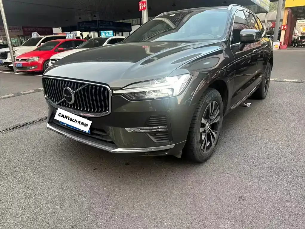 Volvo XC60 2022 из CN, фото 1