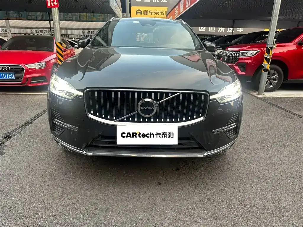 Volvo XC60 2022 из CN, фото 4
