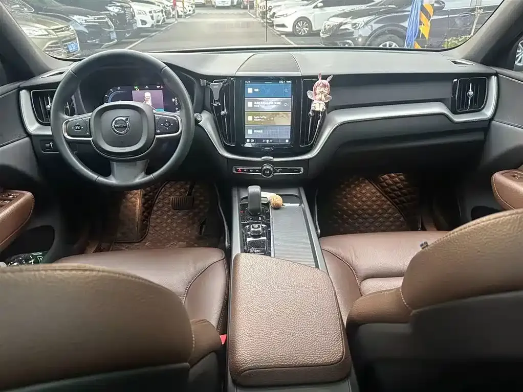 Volvo XC60 2022 из CN, фото 3