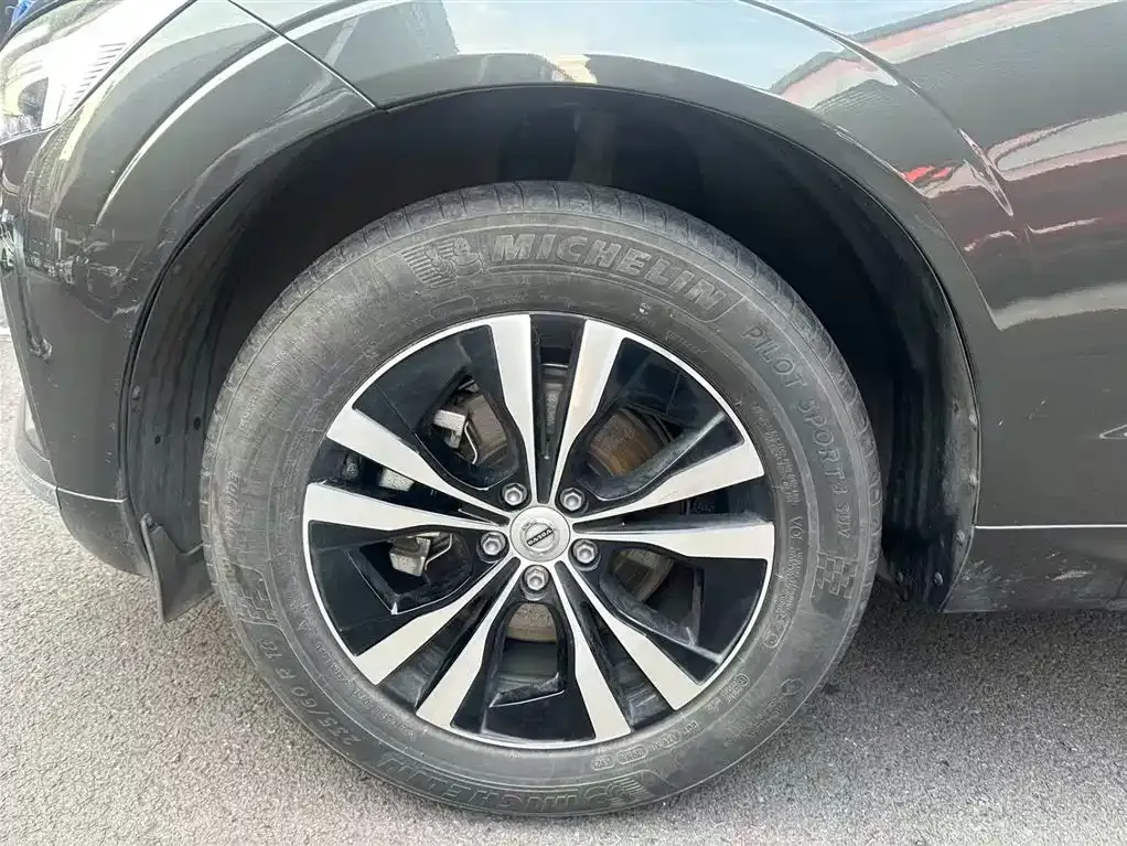 Volvo XC60 2022 из CN, фото 7