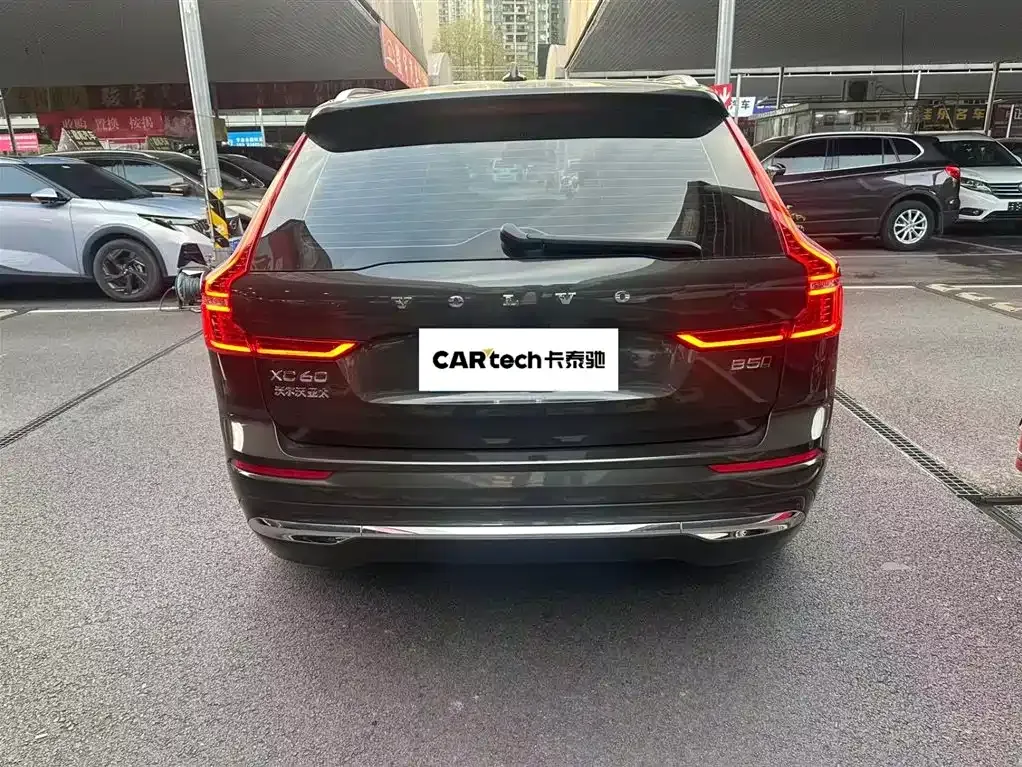 Volvo XC60 2022 из CN, фото 8