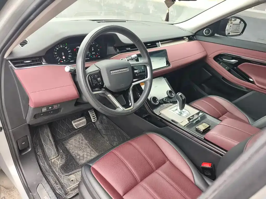 Land Rover Evoque 2023 из CN, фото 3