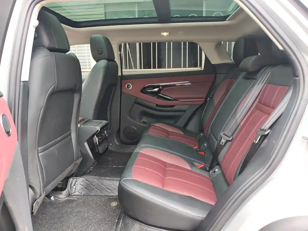 Land Rover Evoque 2023 из CN, фото 6