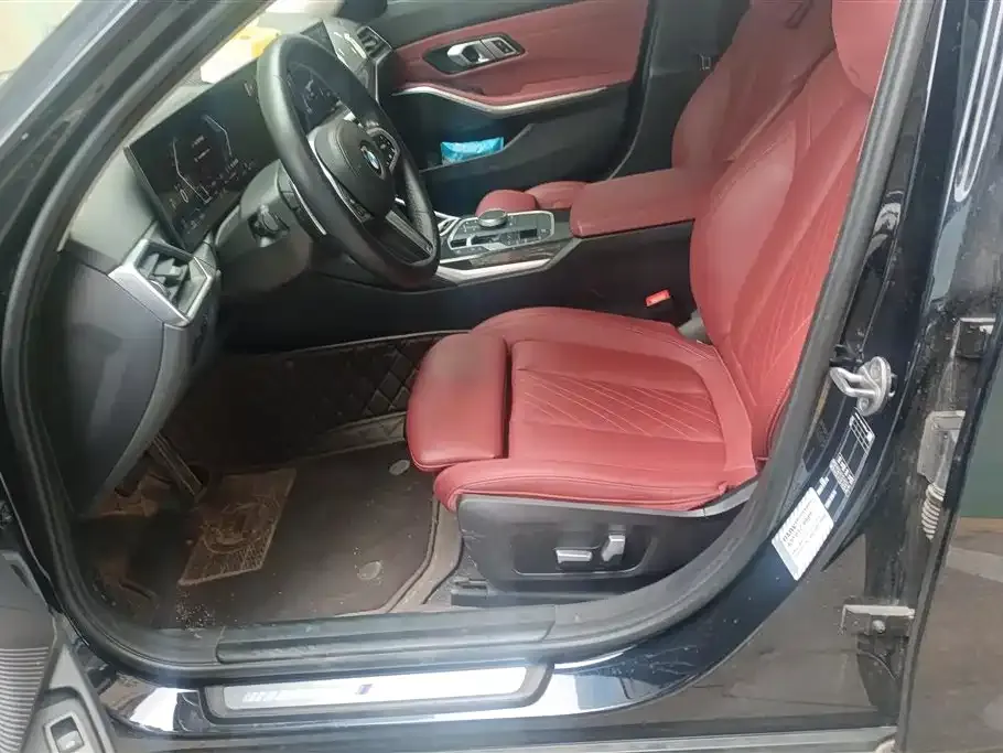BMW 3 Series 2022 из CN, фото 3