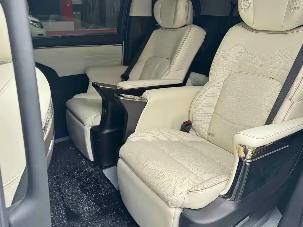 GAC Motor Trumpchi E9 — фото 3