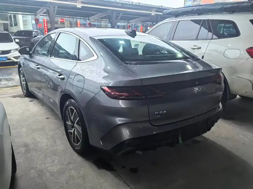 BYD Qin L — фото 6