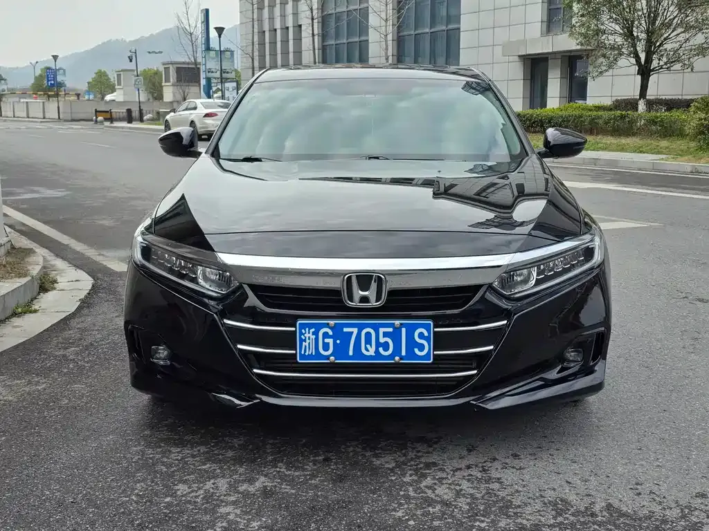 Honda Accord — фото 3