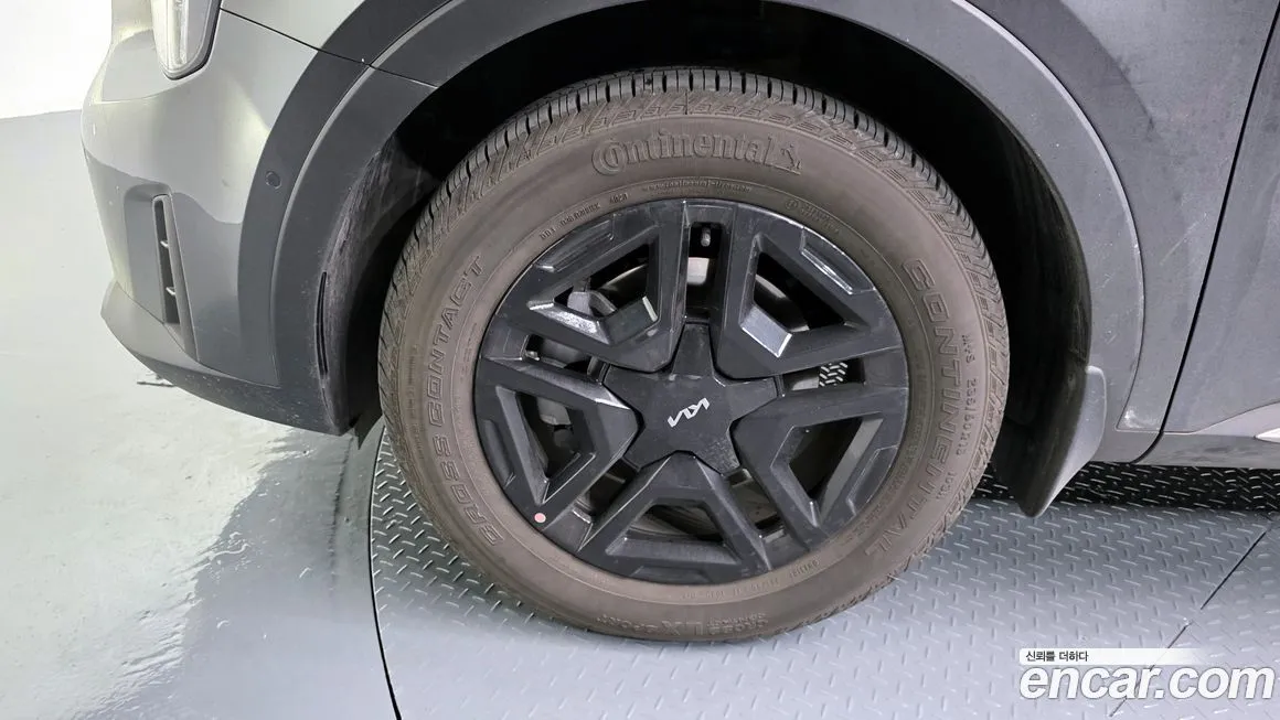 Kia Sorento — фото 5