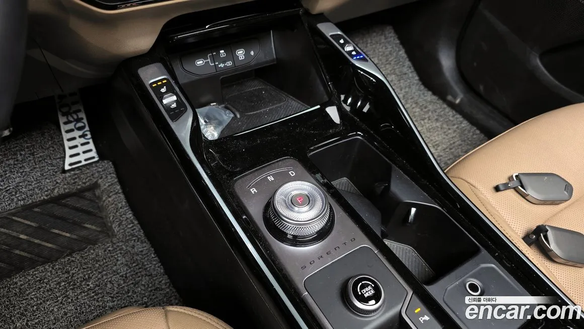 Kia Sorento — фото 10
