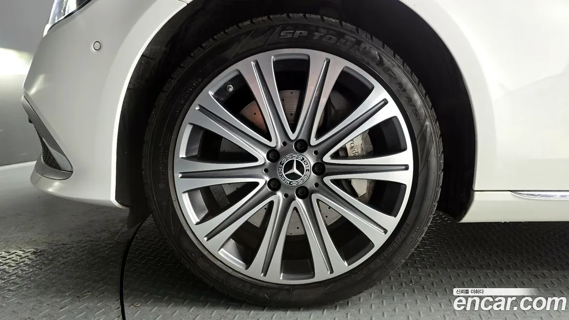 Mercedes-Benz E-Class 2021 из KR, фото 10