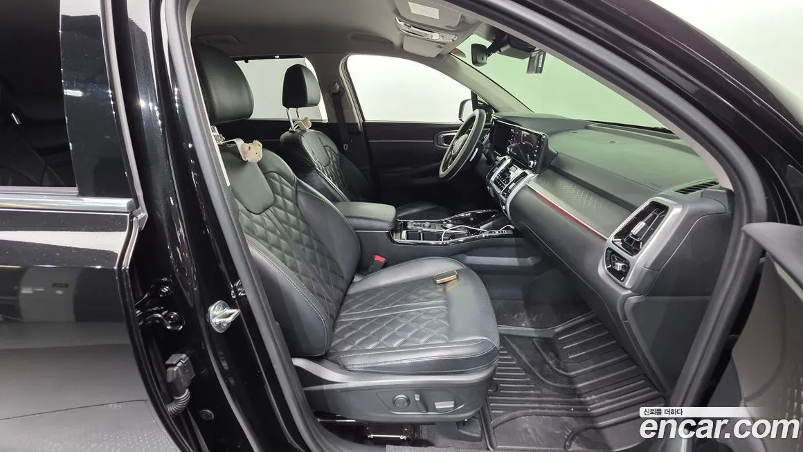 Kia Sorento — фото 8