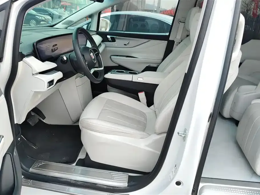 Buick GL8 Hybrid 2024 из CN, фото 8