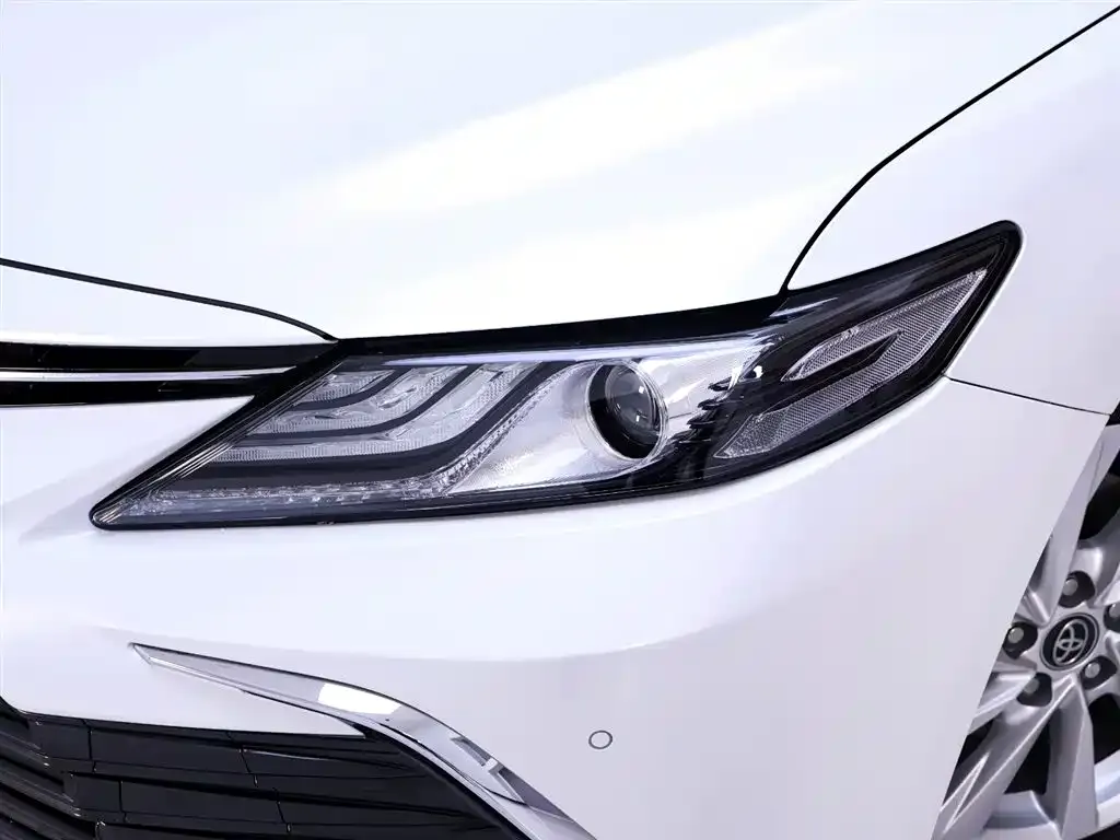 Toyota Camry 2023 из CN, фото 5