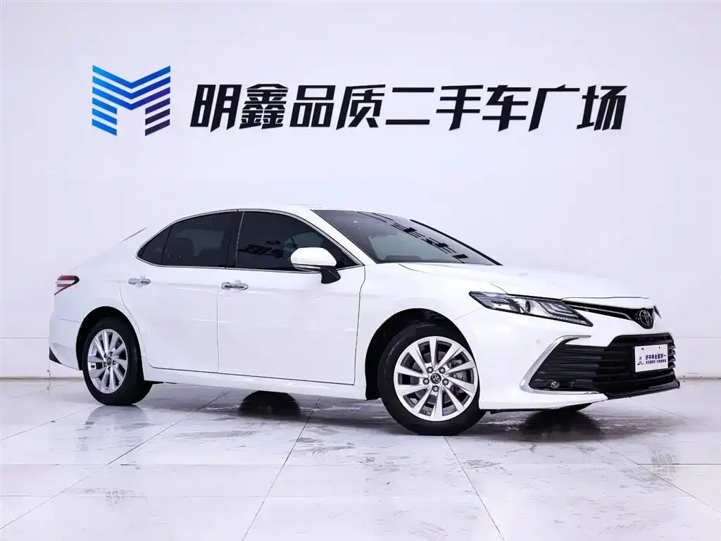 Toyota Camry 2023 из CN, фото 2