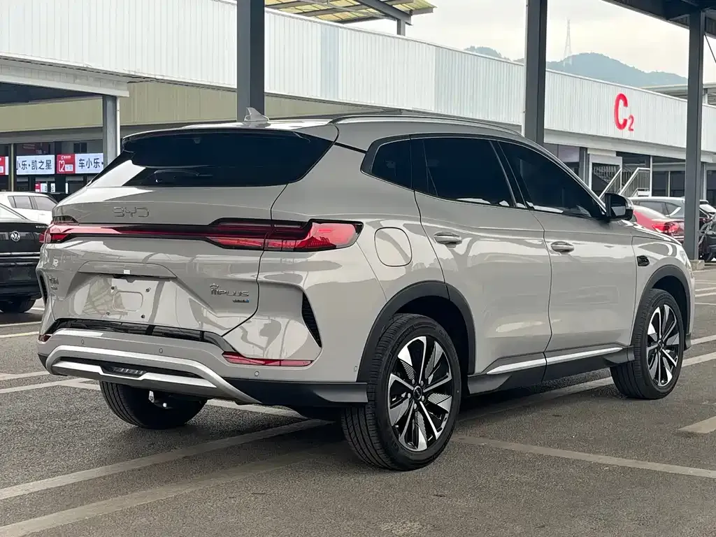 BYD PLUS New Energy — фото 6