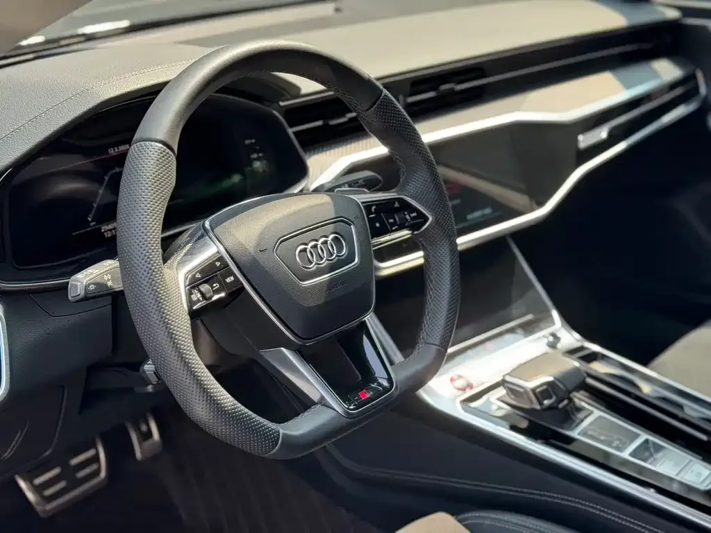 Audi S7 2024 из CN, фото 2