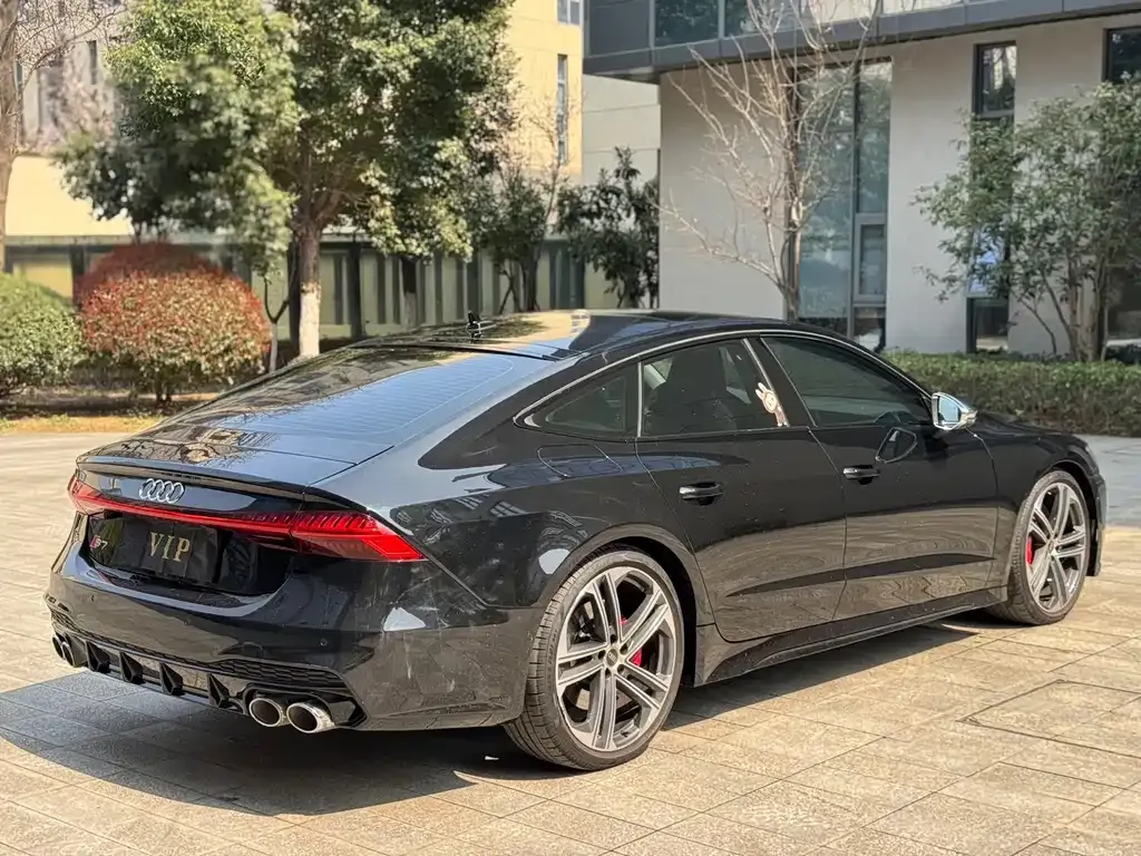 Audi S7 2024 из CN, фото 6