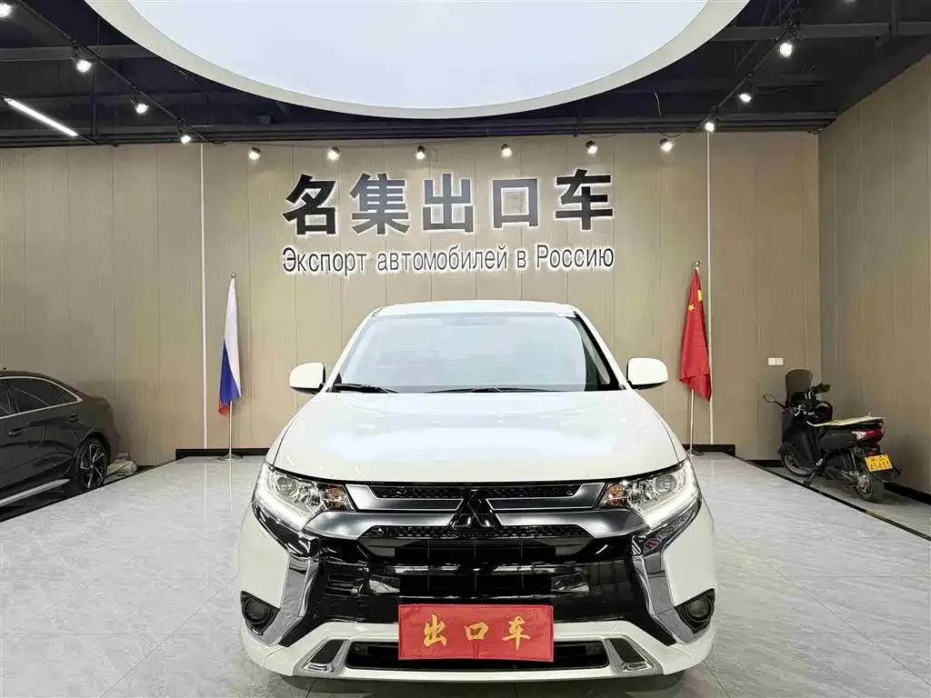 Mitsubishi Outlander 2022 из CN, фото 6