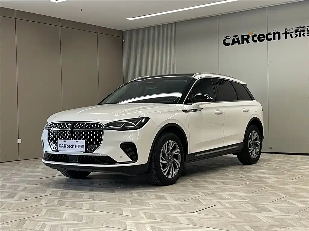 Lincoln Corsair 2023 из CN, фото 1