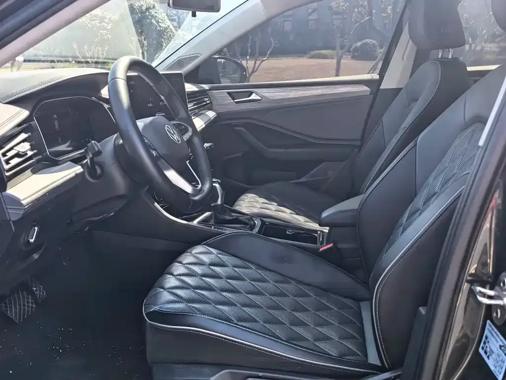 Volkswagen Sagitar 2023 из CN, фото 2