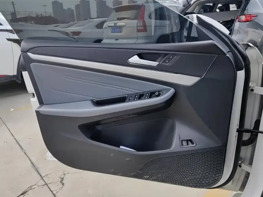 Volkswagen Lamando 2023 из CN, фото 9