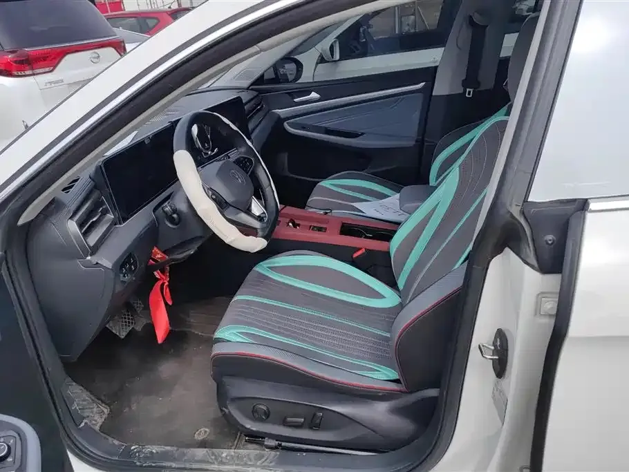 Volkswagen Lamando 2023 из CN, фото 8