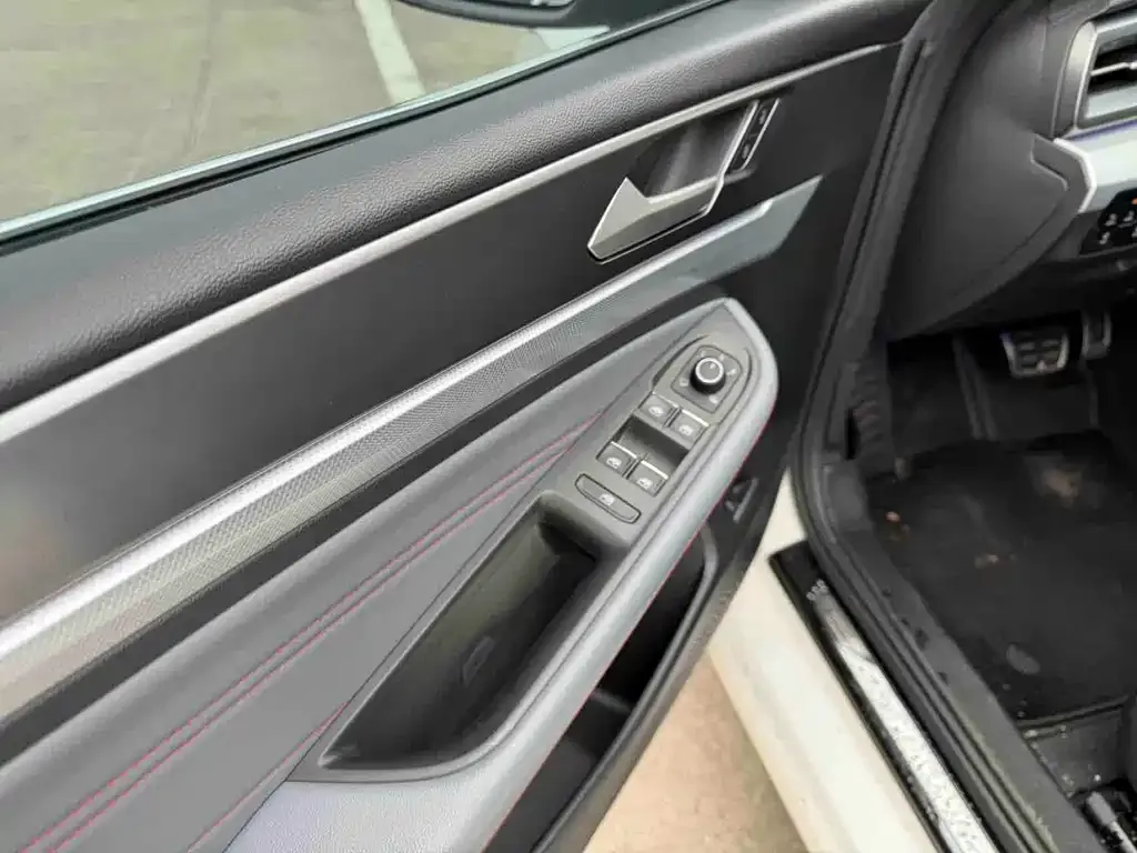 Volkswagen Lamando 2023 из CN, фото 6