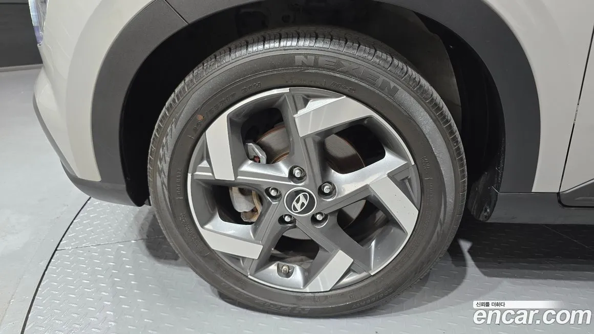 Hyundai Venue 2021 из KR, фото 2