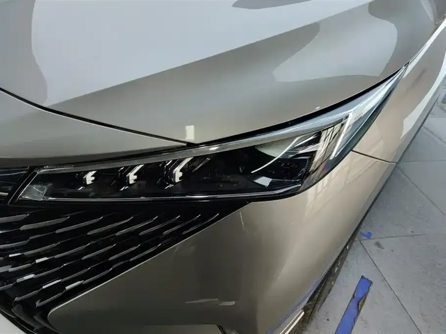 Roewe RX5 New Energy 2026 из CN, фото 6