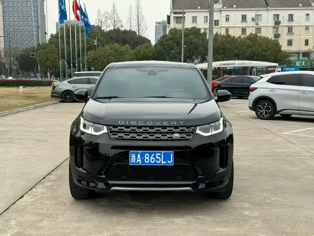 Land Rover Discovery Sport — фото 1