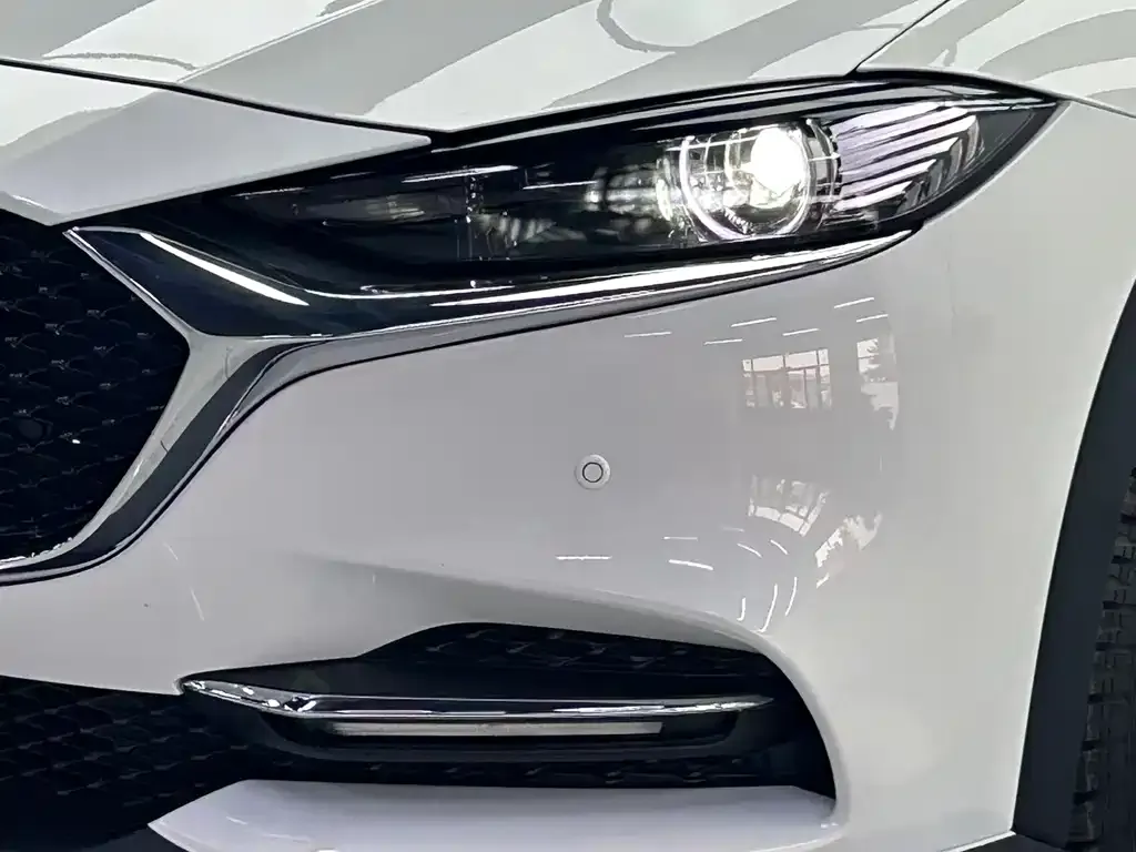 Mazda CX-4 — фото 8