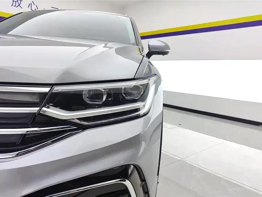 Volkswagen Tiguan L 2022 из CN, фото 2